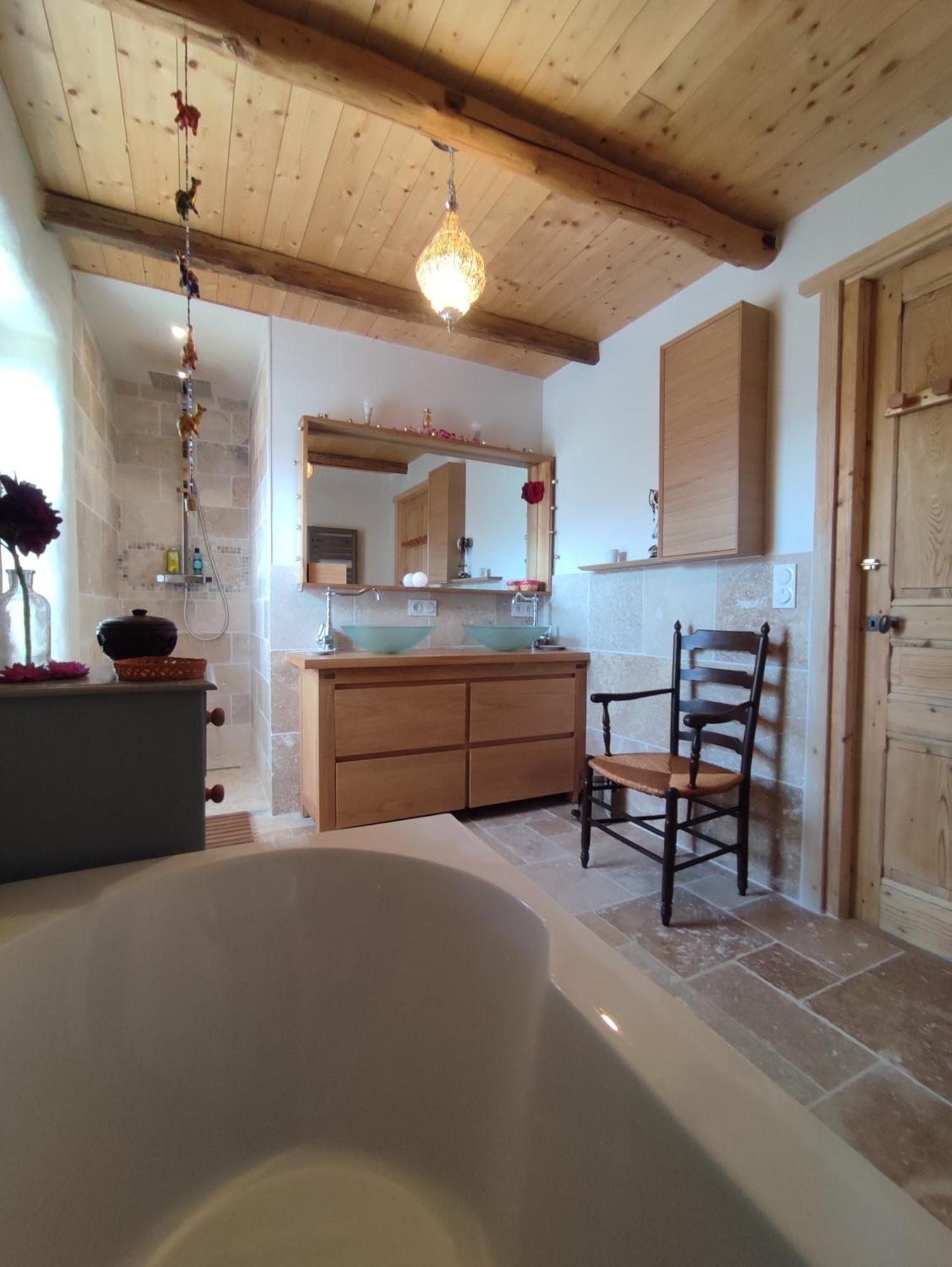 Chambre Atypique 2 Pers 200M Du Lac Сен-Жорьо Экстерьер фото