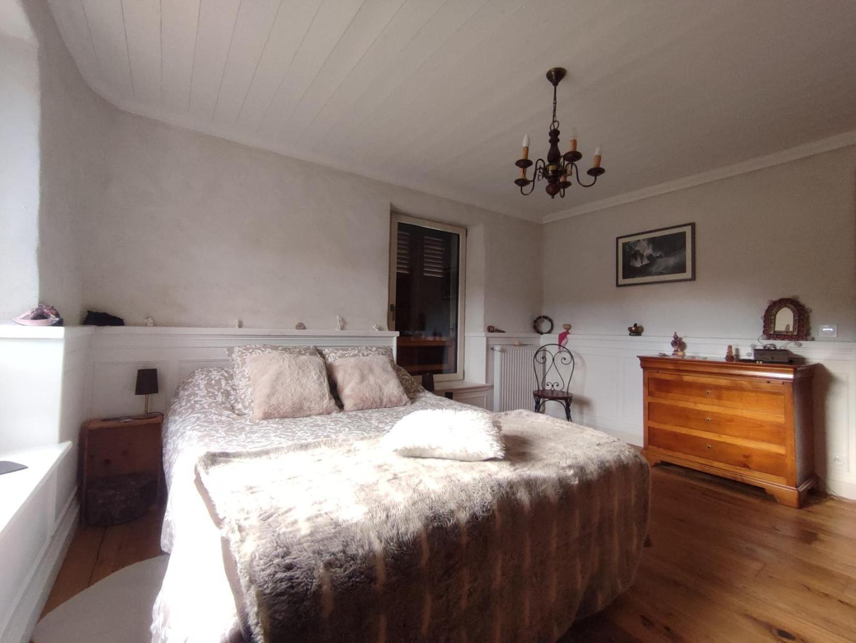 Chambre Atypique 2 Pers 200M Du Lac Сен-Жорьо Экстерьер фото