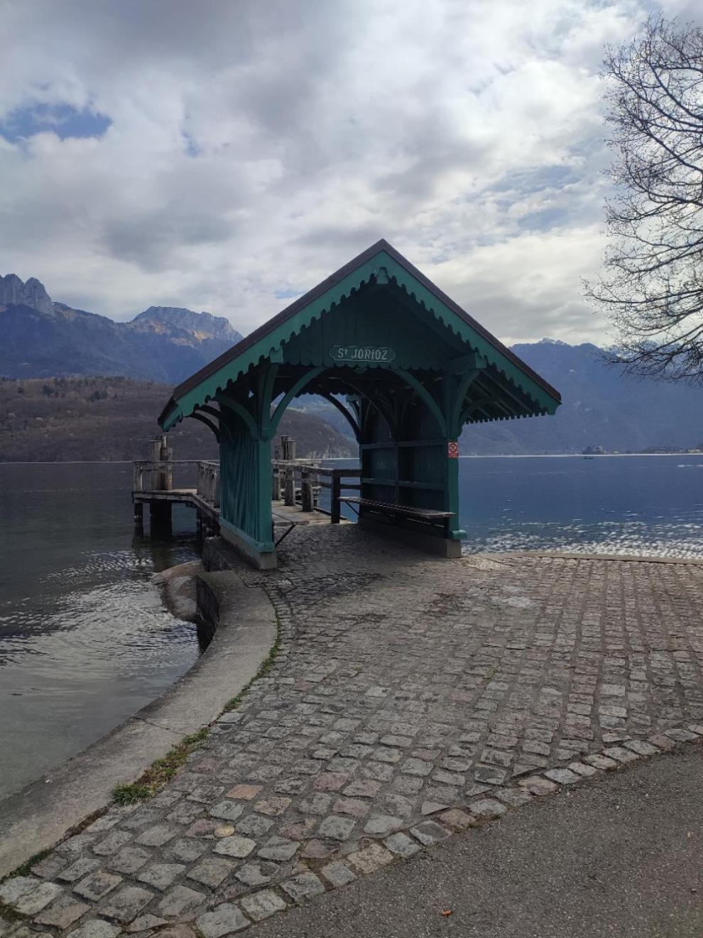 Chambre Atypique 2 Pers 200M Du Lac Сен-Жорьо Экстерьер фото